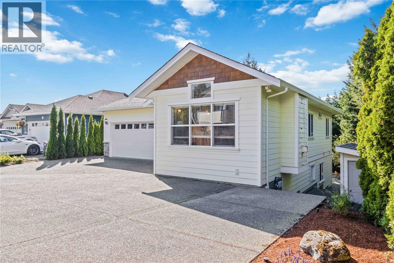  808 Jagdeep Place, Saanich