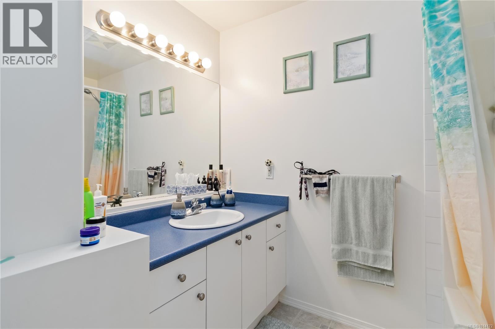  808 Jagdeep Place, Saanich