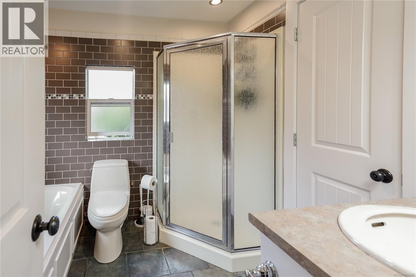  2617 Doncaster Drive, Victoria