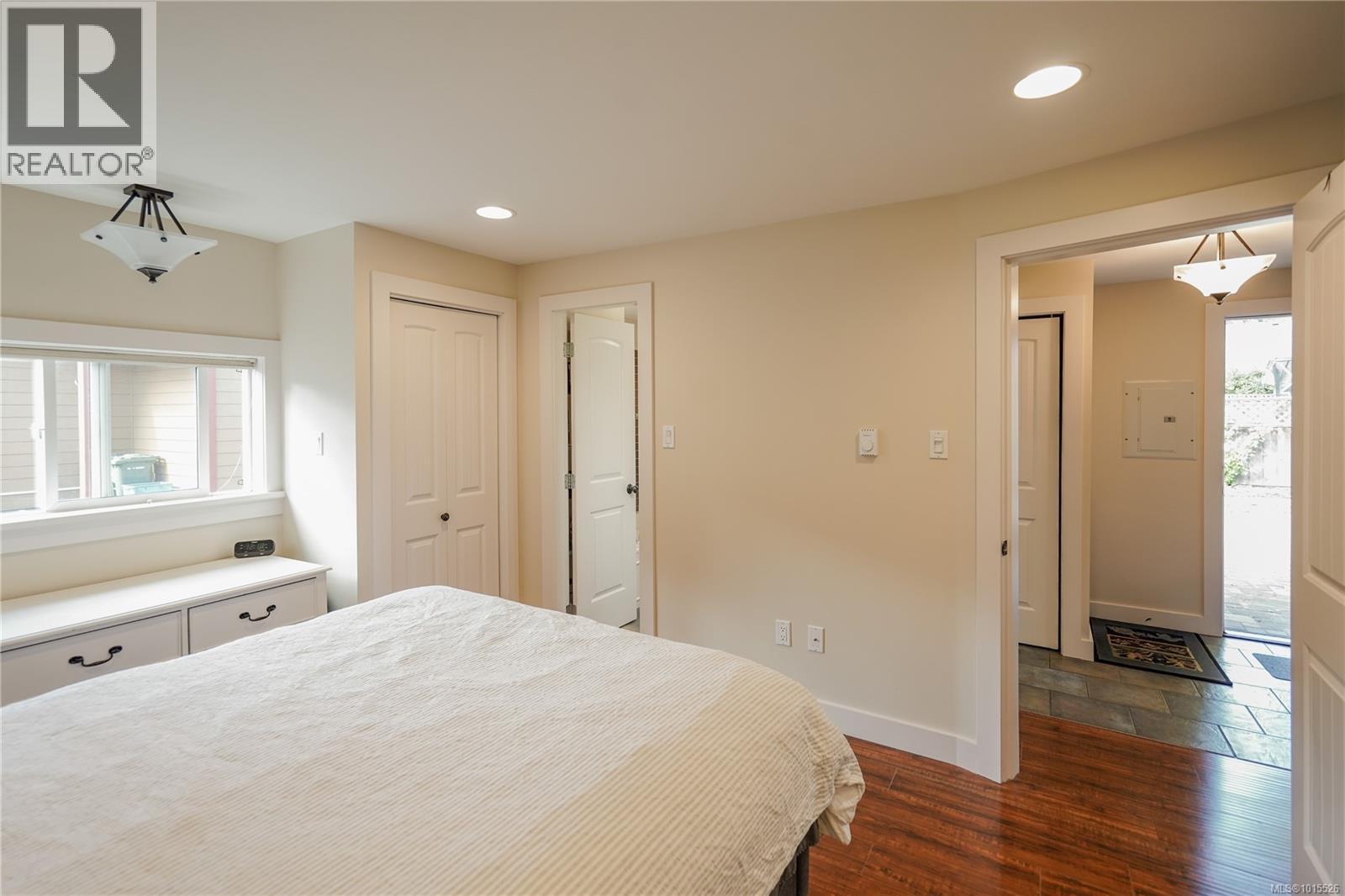  2617 Doncaster Drive, Victoria