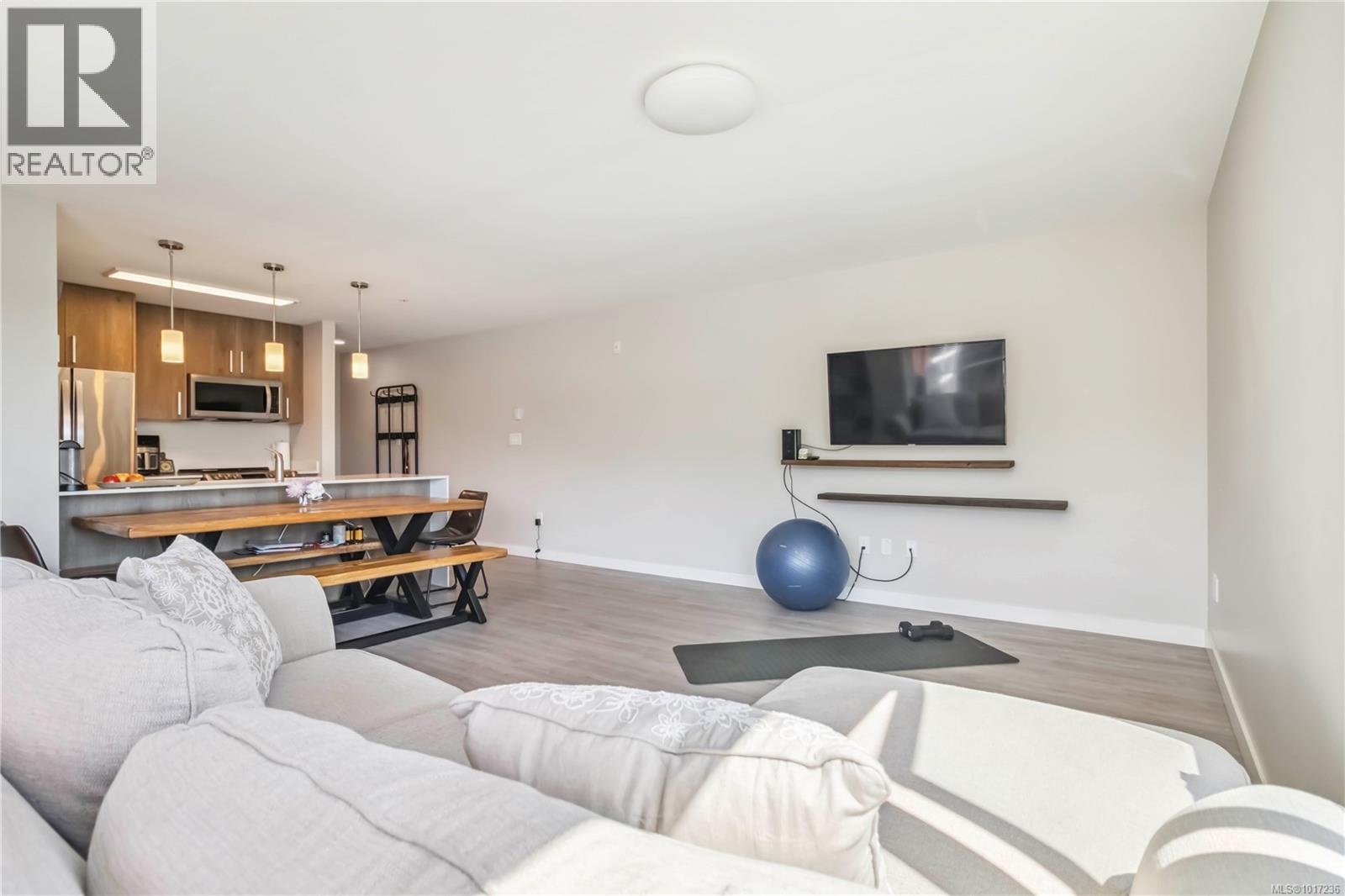 215 110 Presley Place, View Royal