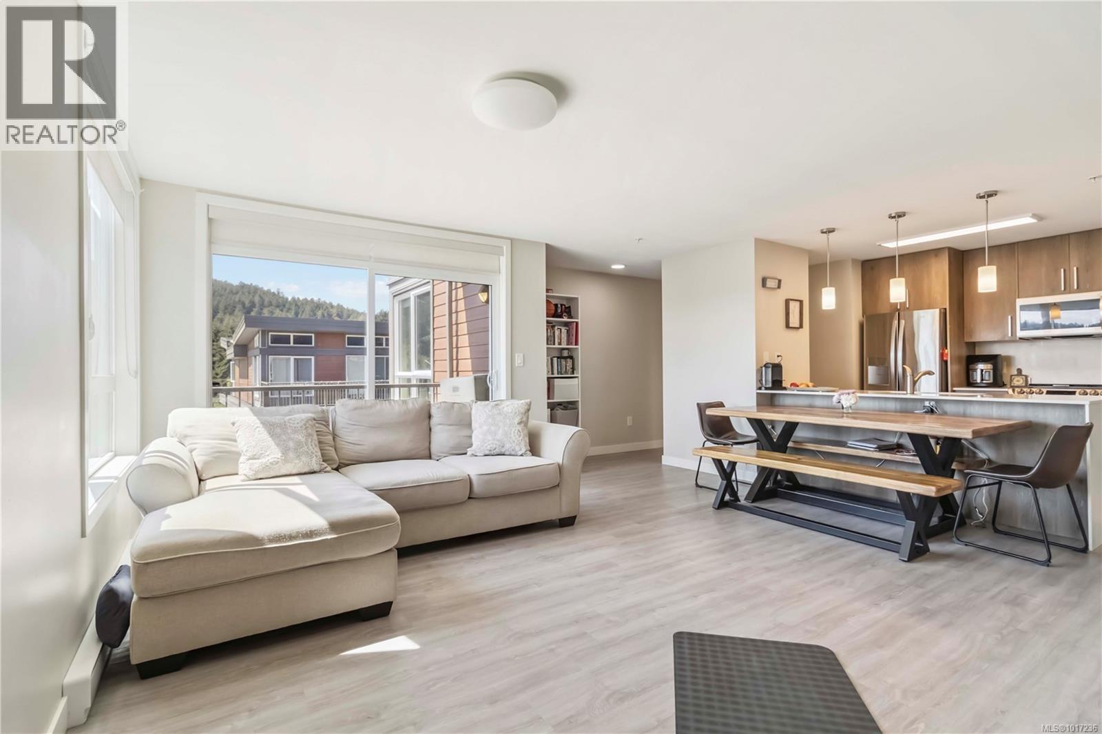215 110 Presley Place, View Royal