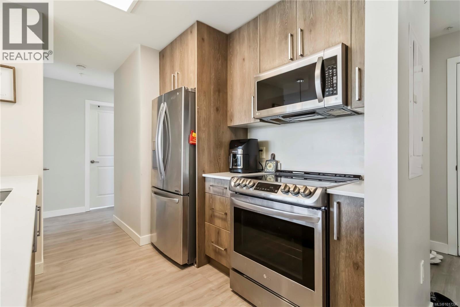215 110 Presley Place, View Royal