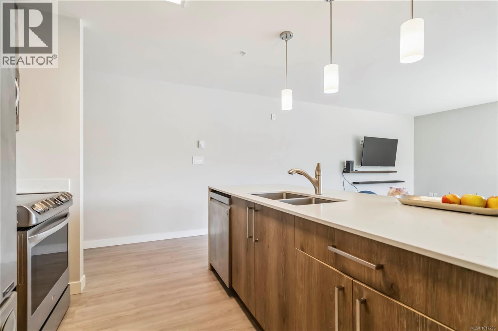215 110 Presley Place, View Royal
