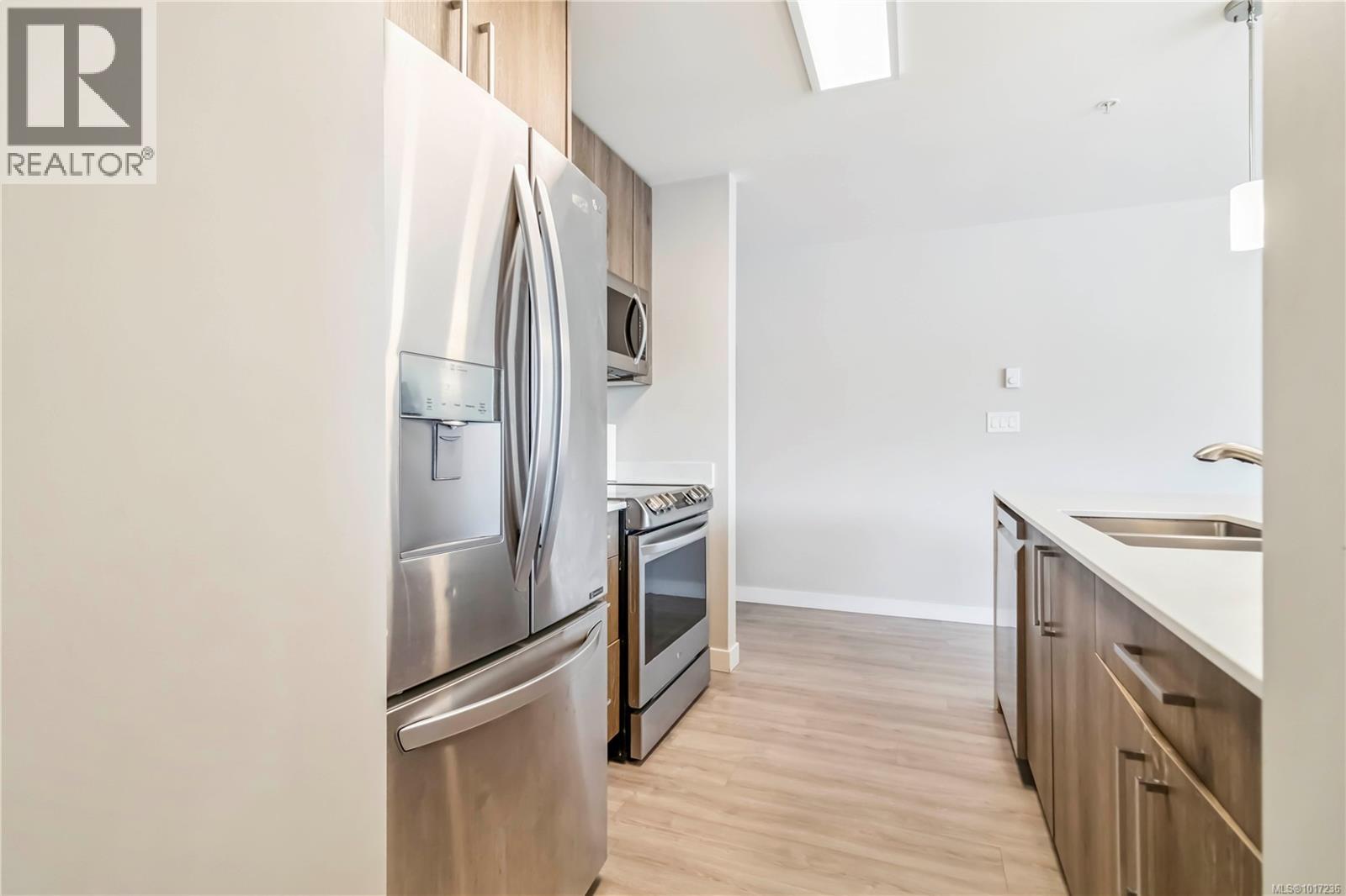 215 110 Presley Place, View Royal