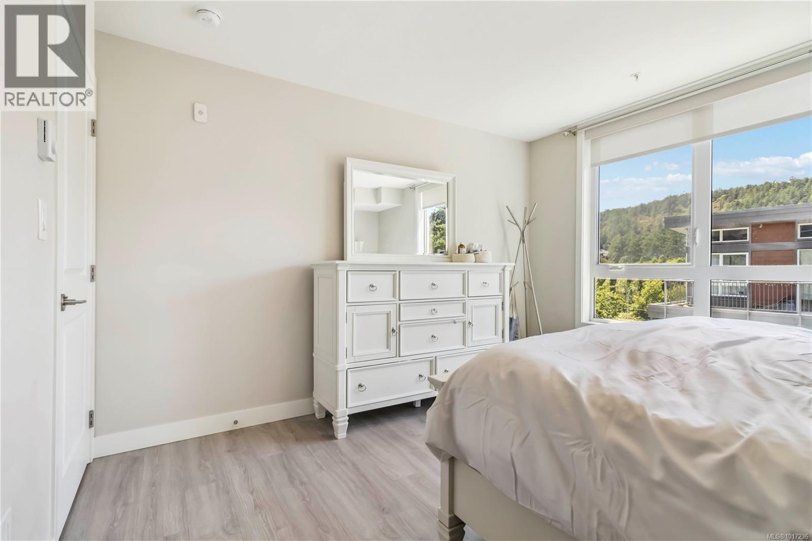 215 110 Presley Place, View Royal