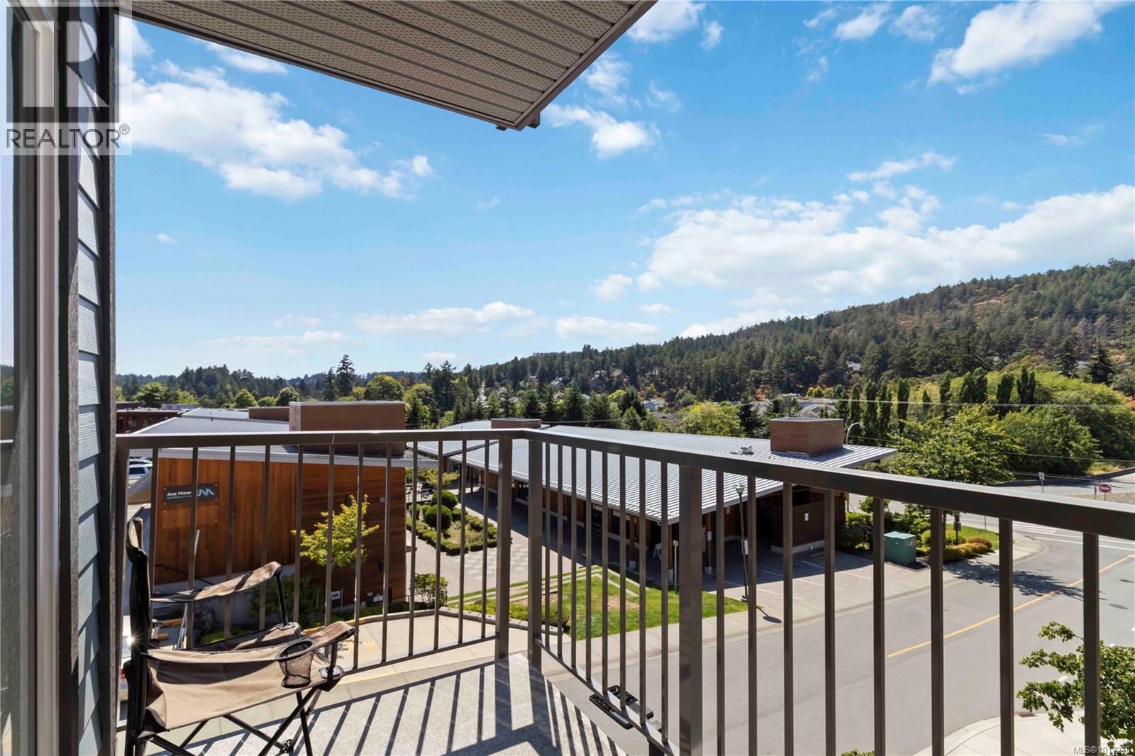 215 110 Presley Place, View Royal