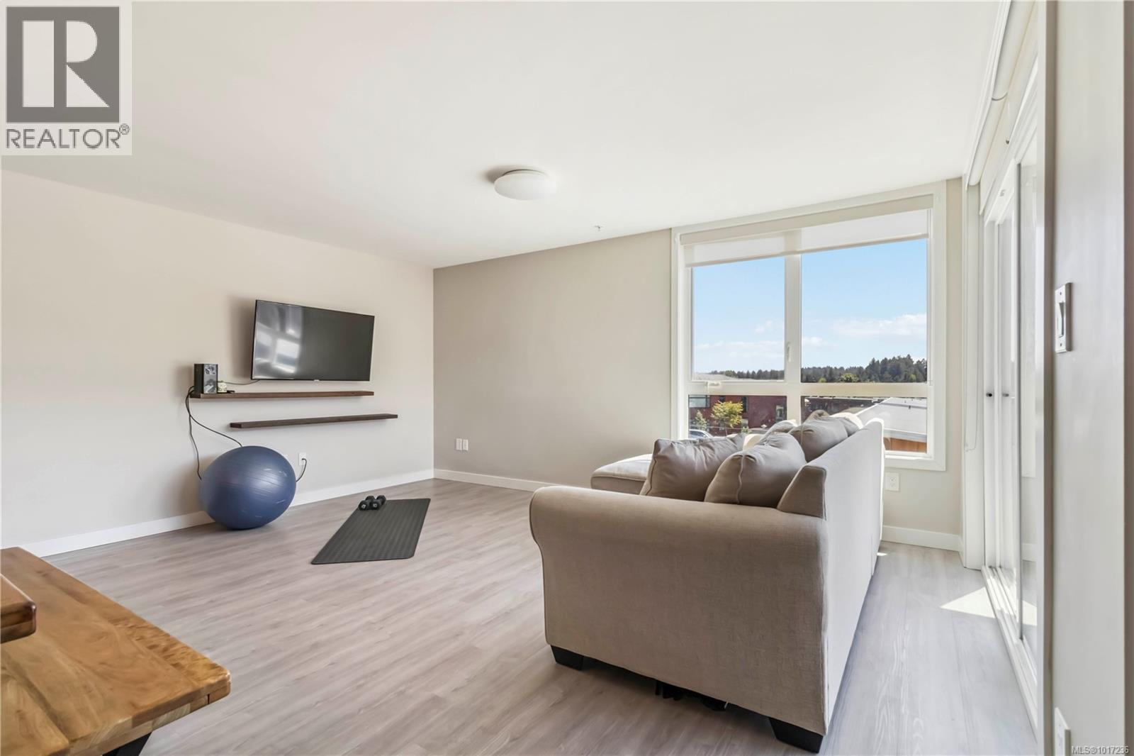 215 110 Presley Place, View Royal