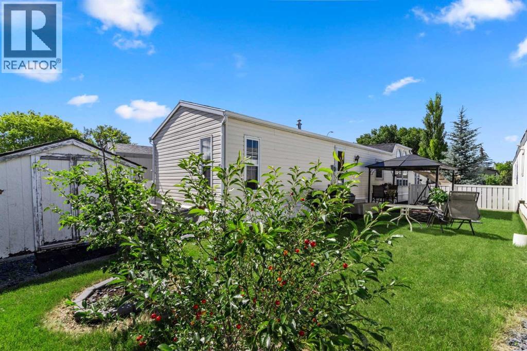 Single Family House Mobile Home for Sale in  Erin Woods Circle SE Erin Woods Calgary 