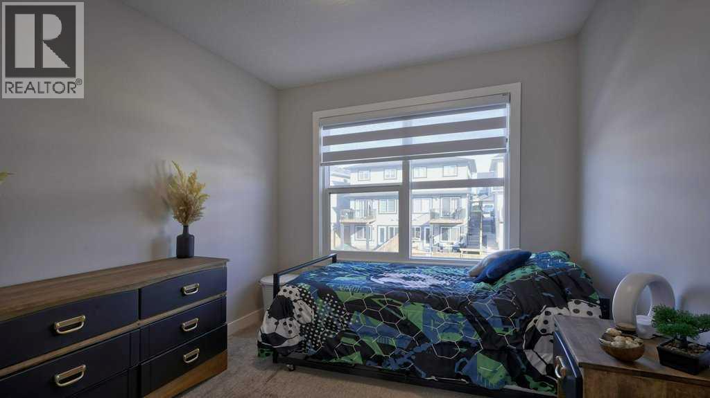 32 Heritage Lane, Cochrane
