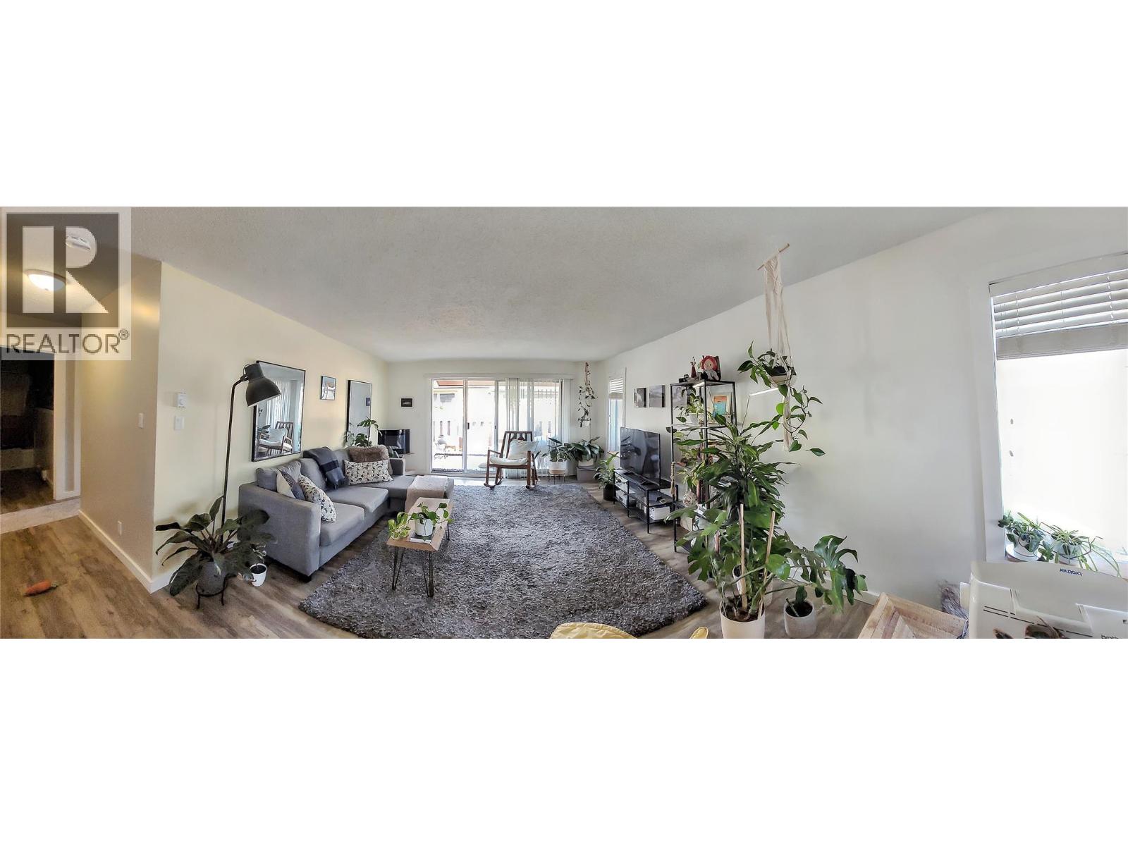 717 12TH Avenue Unit# 8, Invermere