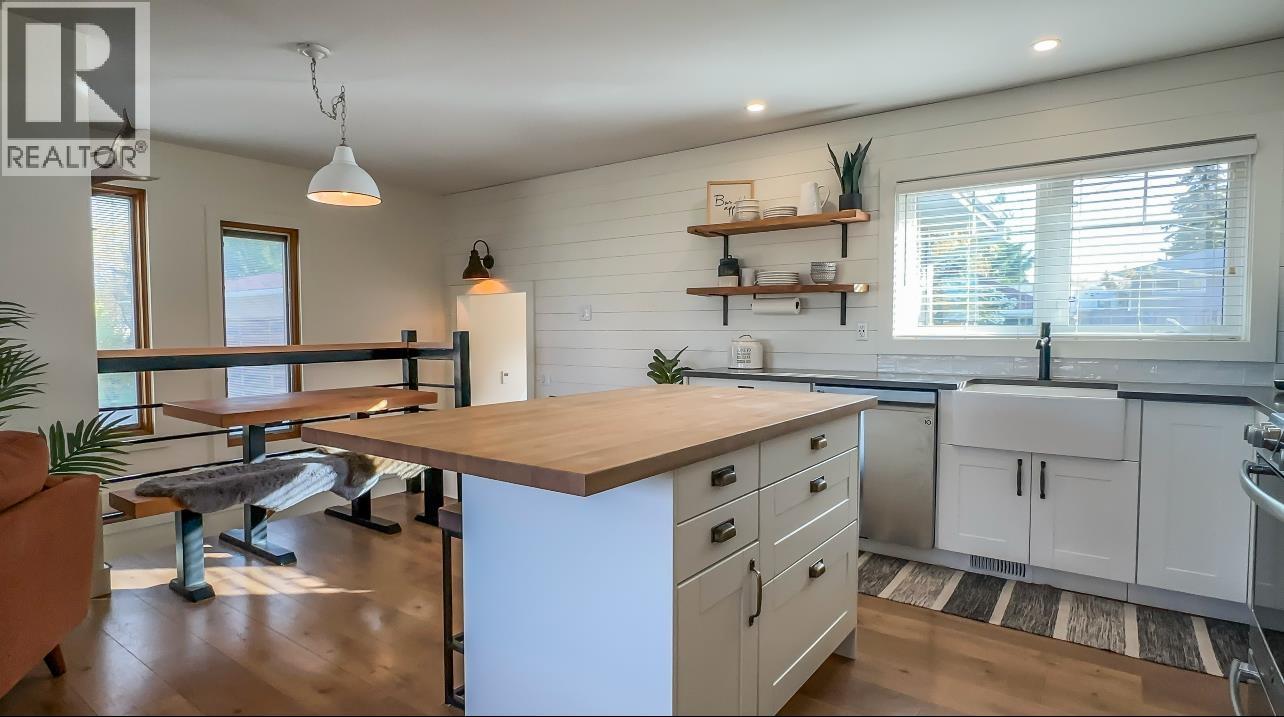 9603 111 AVENUE, Fort St. John