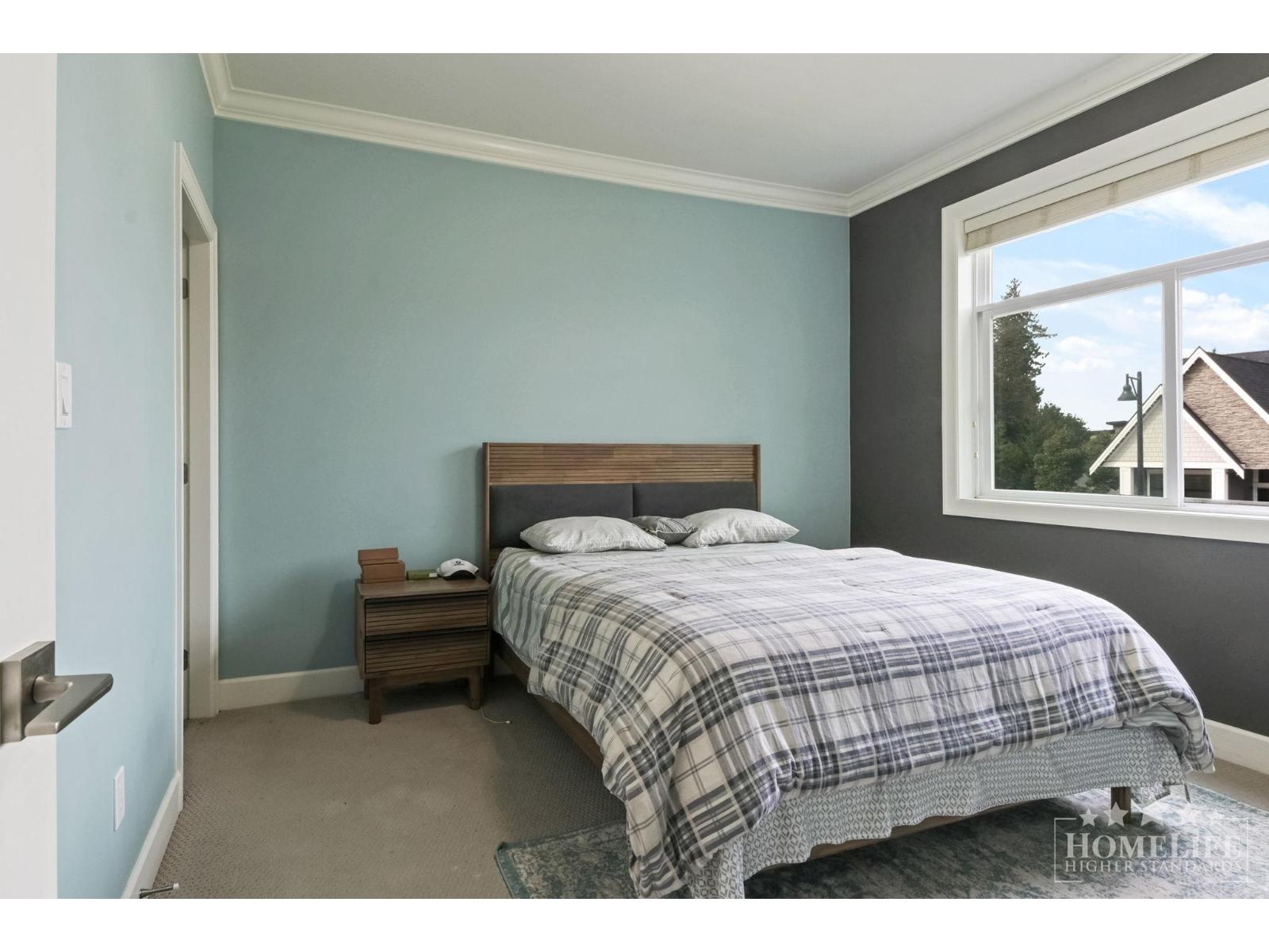 Upper House 16482 63 AVENUE, Surrey
