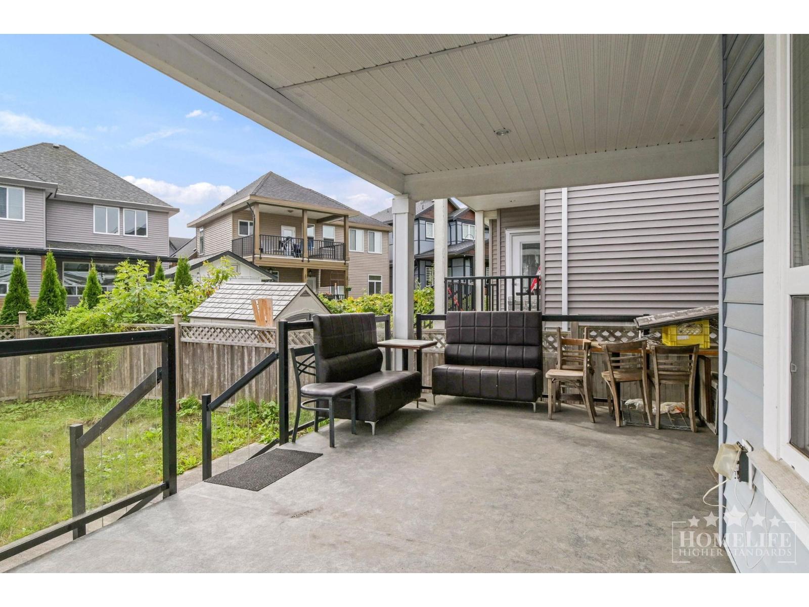 Upper House 16482 63 AVENUE, Surrey