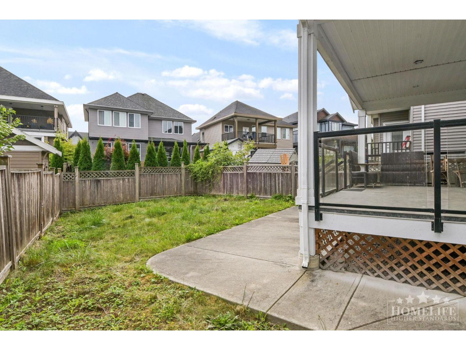 Upper House 16482 63 AVENUE, Surrey