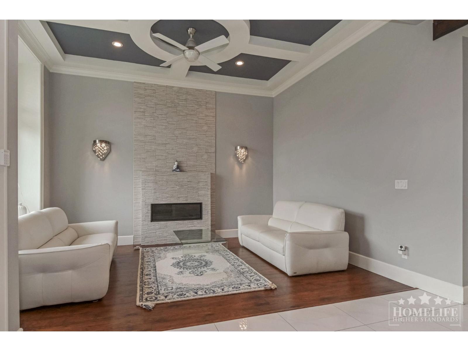 Upper House 16482 63 AVENUE, Surrey