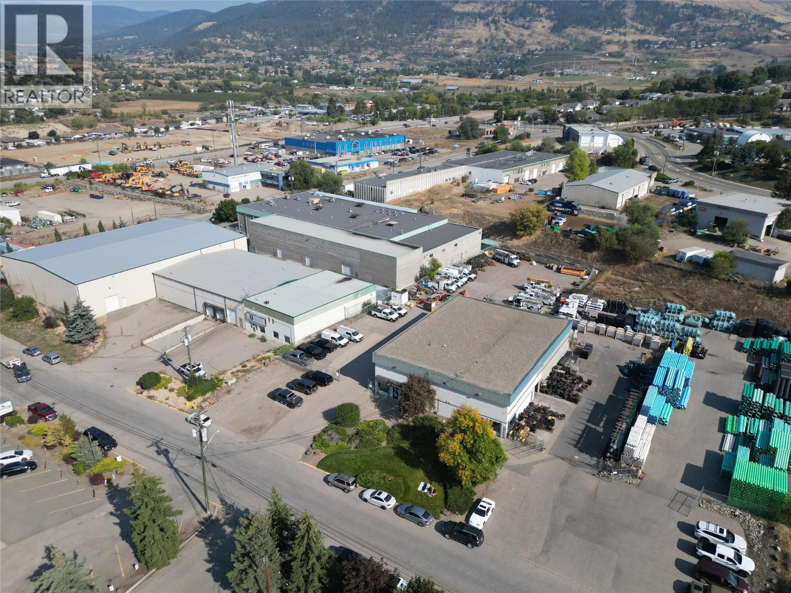 921 & 1021 Waddington Drive, Vernon
