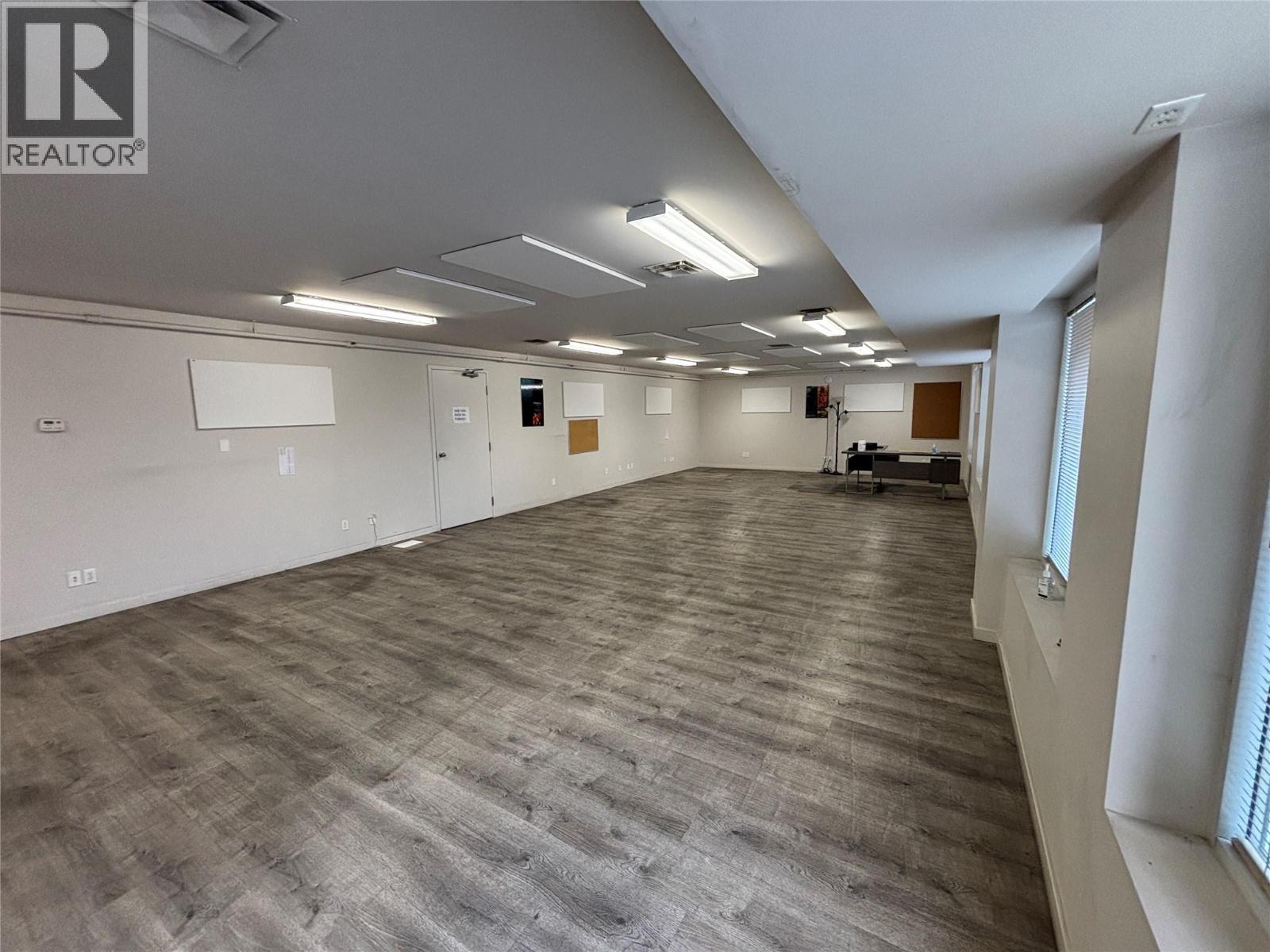 921 & 1021 Waddington Drive, Vernon
