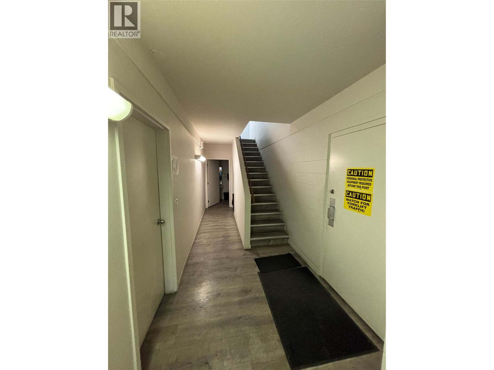921 & 1021 Waddington Drive, Vernon
