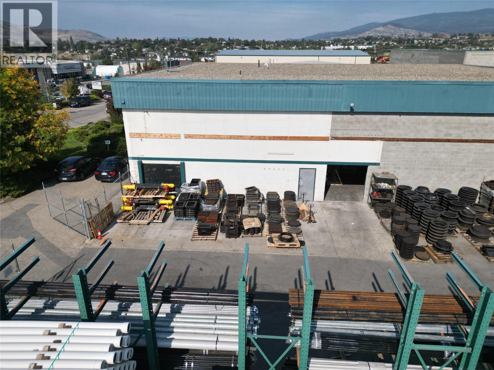 921 & 1021 Waddington Drive, Vernon