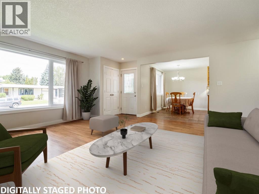 Single Family House Bungalow for Sale in  Normandy Road S Glendale Lethbridge 