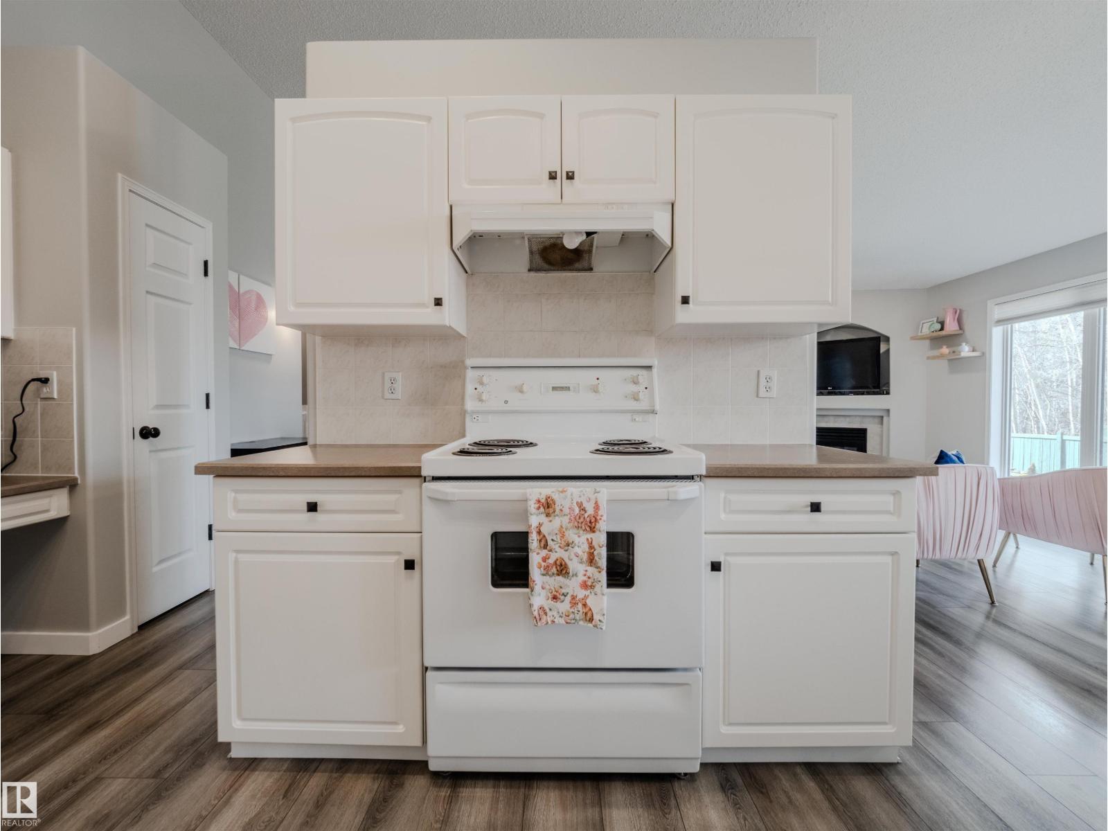 #18 64 BLACKBURN SW, Edmonton