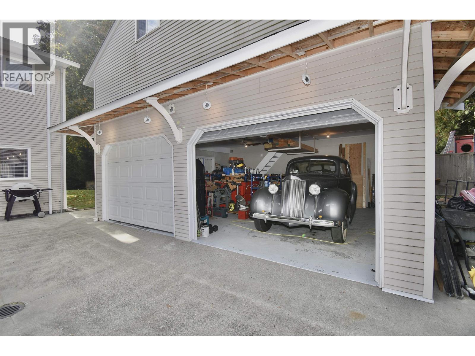 8086 DOGWOOD DRIVE, Halfmoon Bay