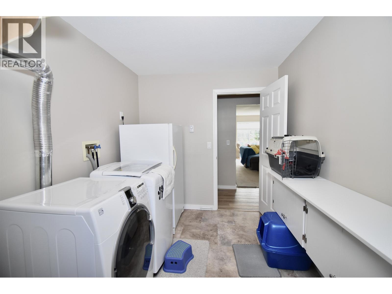 8086 DOGWOOD DRIVE, Halfmoon Bay