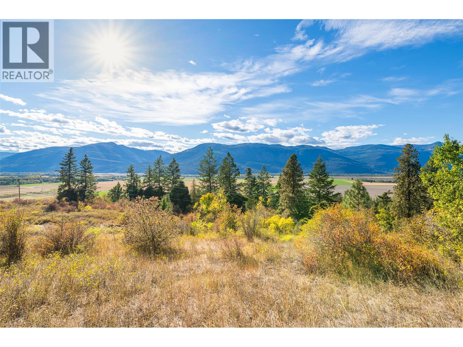5662 3A Highway, Wynndel