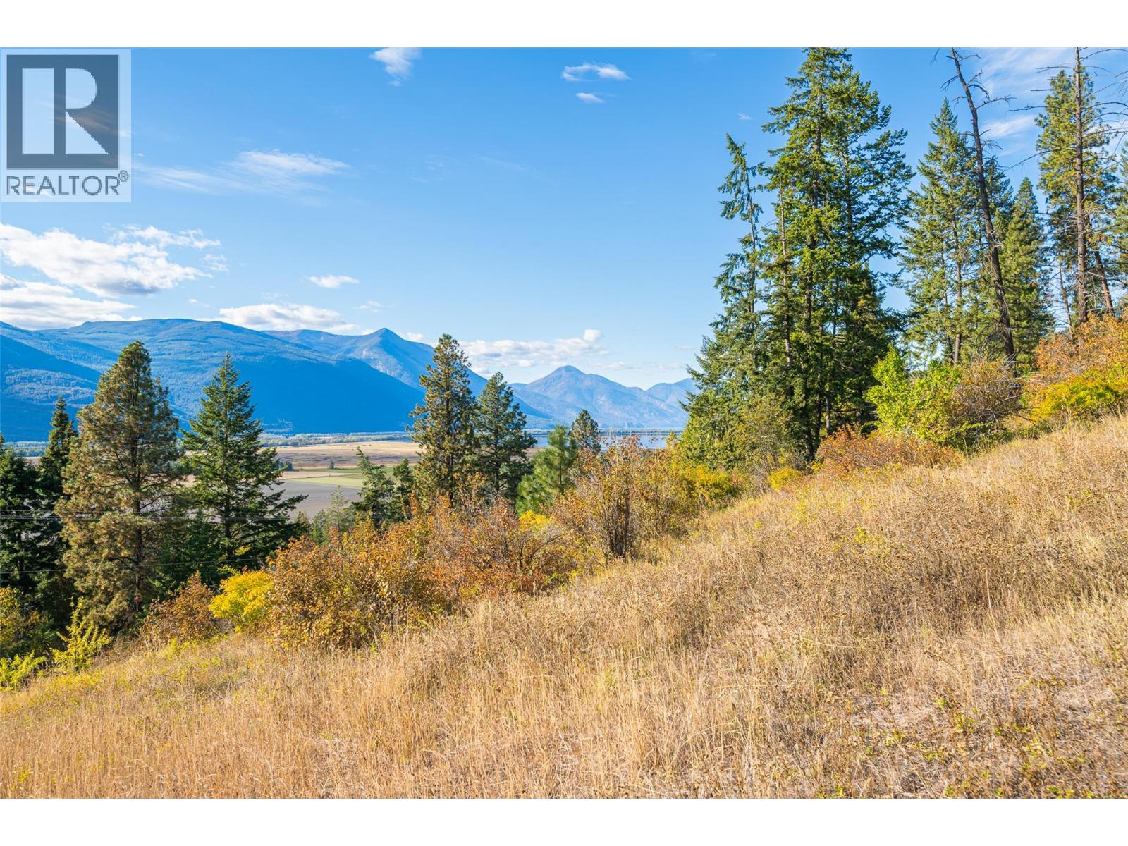 5662 3A Highway, Wynndel