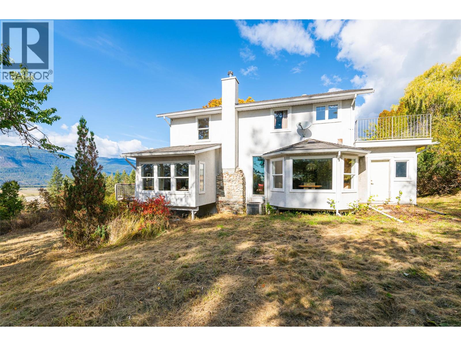 5662 3A Highway, Wynndel