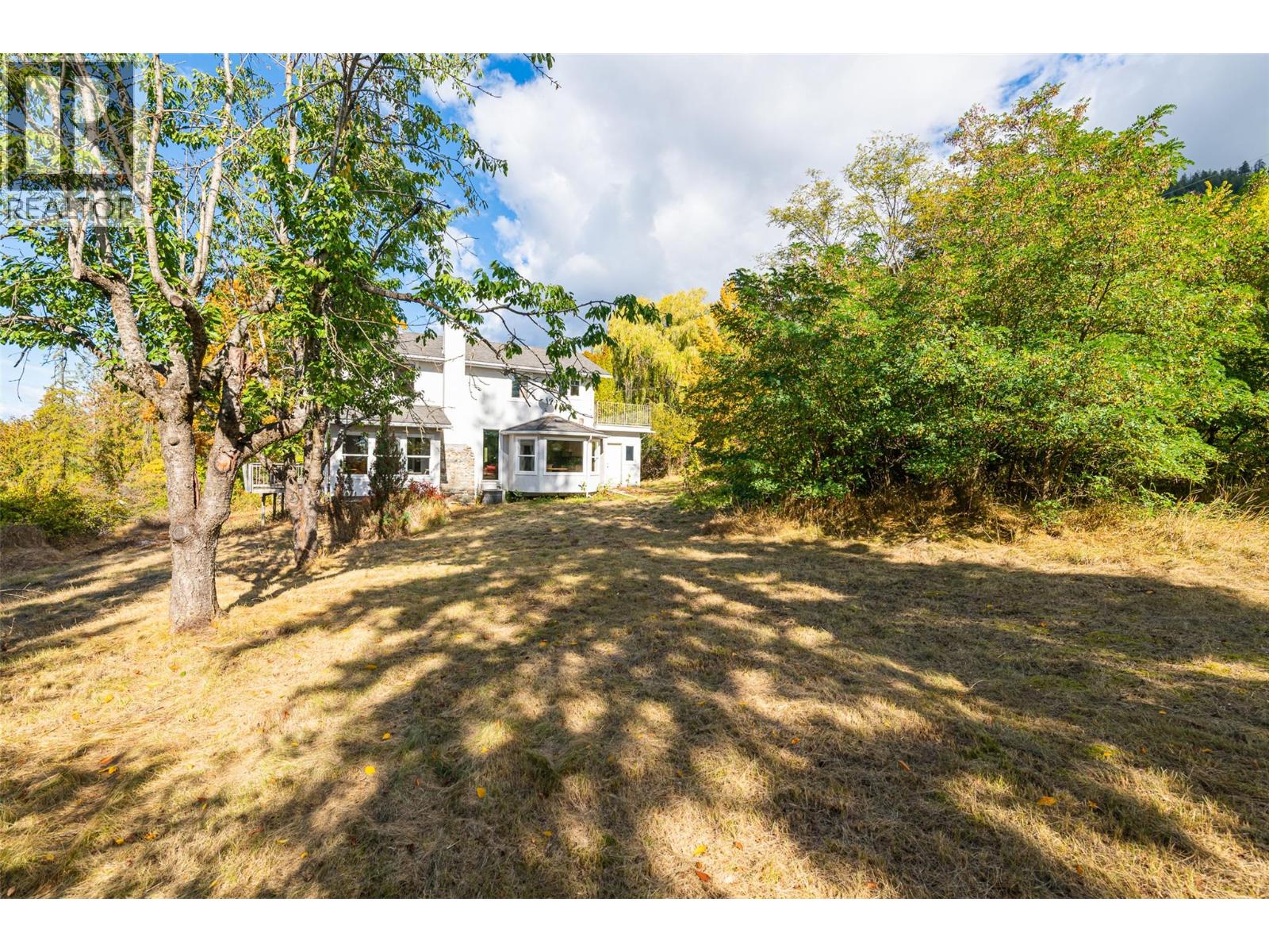 5662 3A Highway, Wynndel