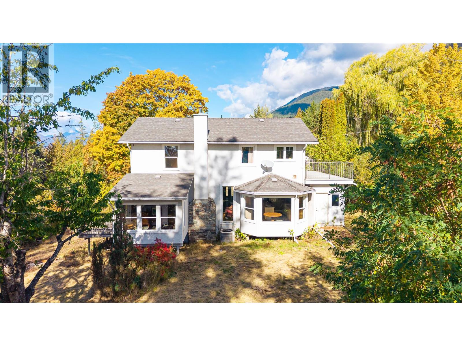 5662 3A Highway, Wynndel