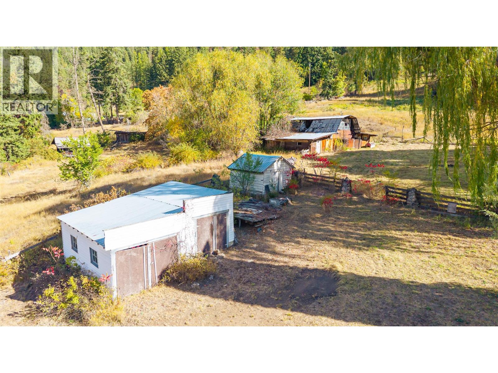 5662 3A Highway, Wynndel