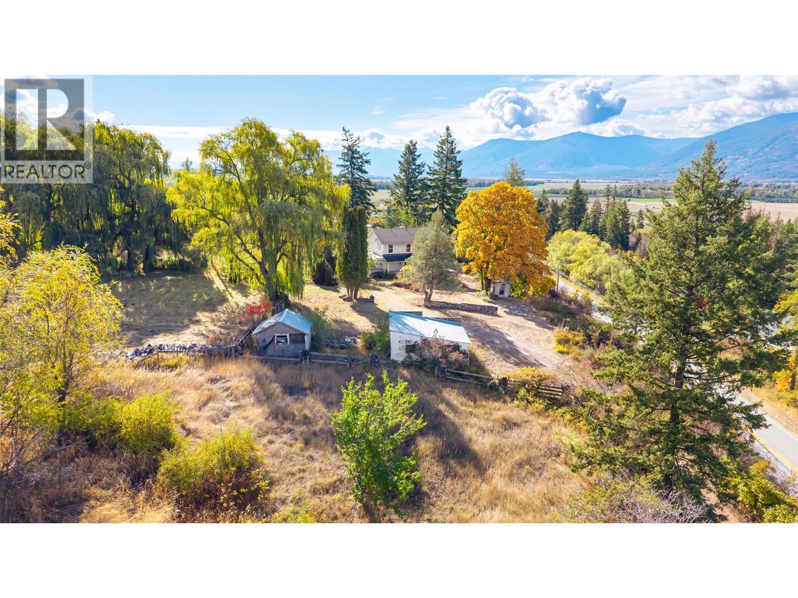 5662 3A Highway, Wynndel