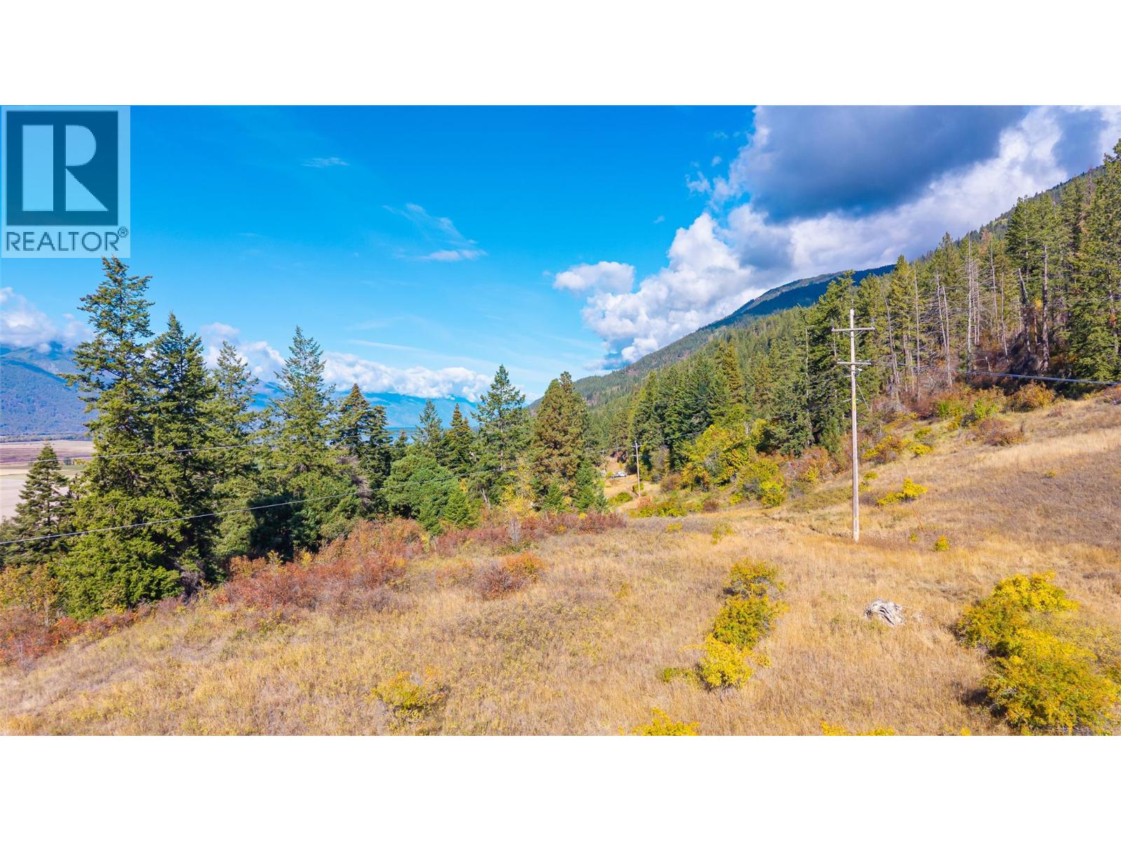 5662 3A Highway, Wynndel