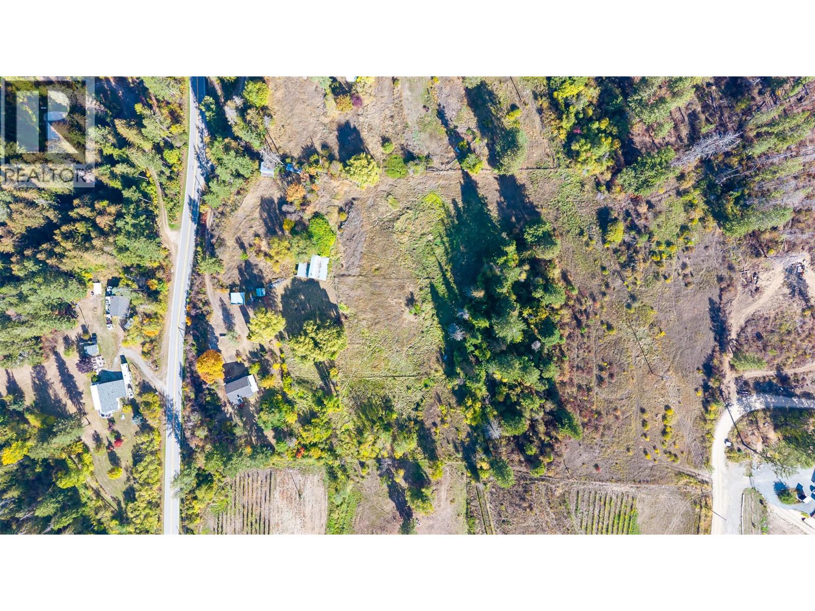 5662 3A Highway, Wynndel