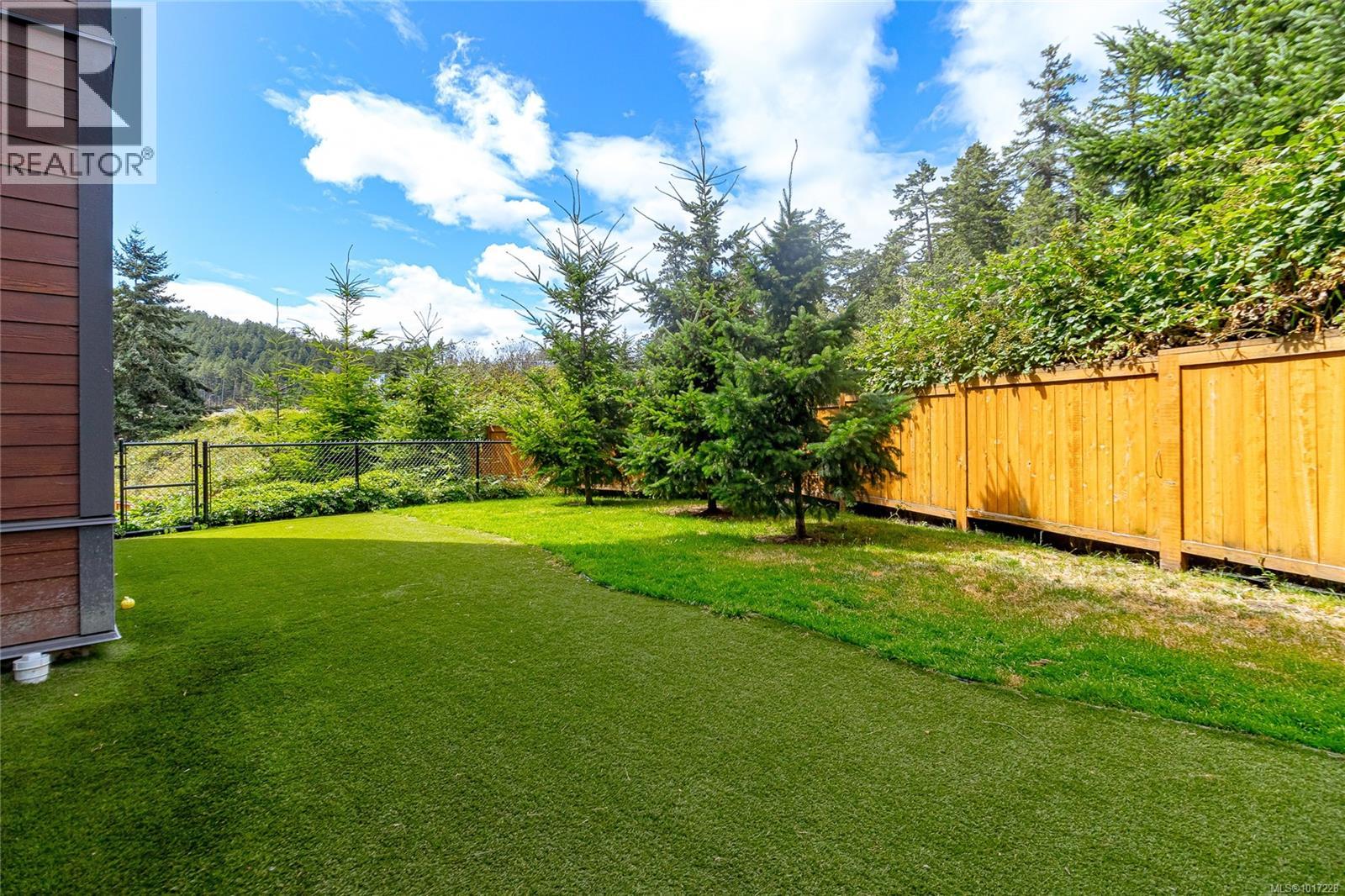 213 110 Presley Pl, View Royal