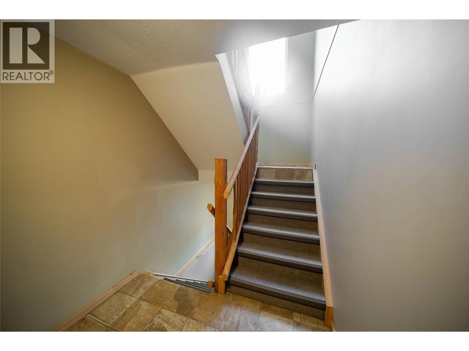 910 Dogwood Drive Unit# 303, Kimberley