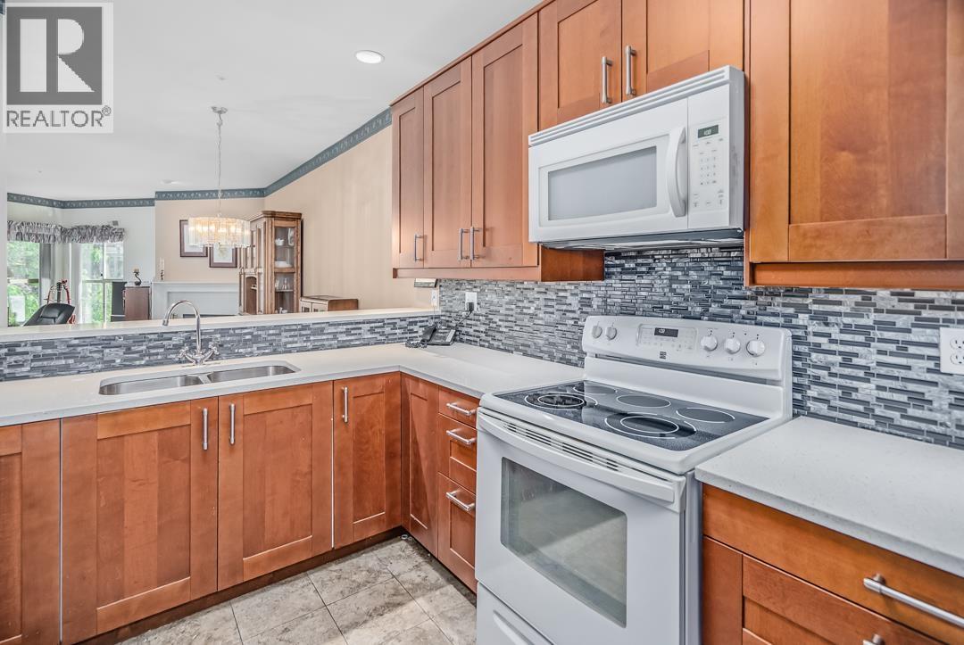 #108-4753 RIVER Road West, Delta