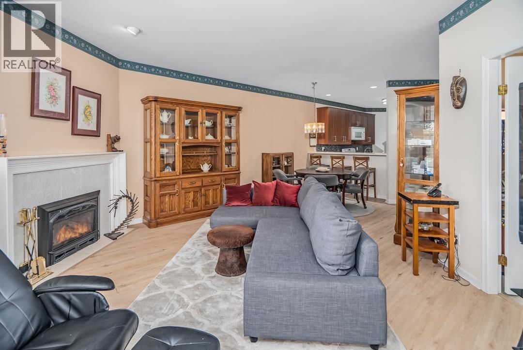 #108-4753 RIVER Road West, Delta