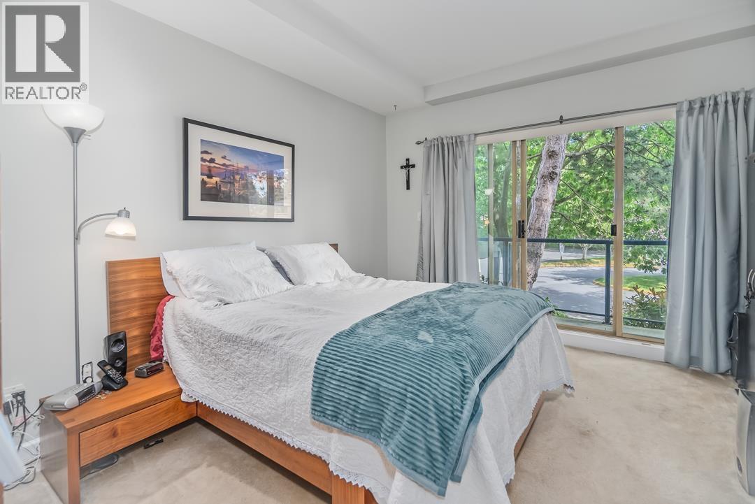 #108-4753 RIVER Road West, Delta