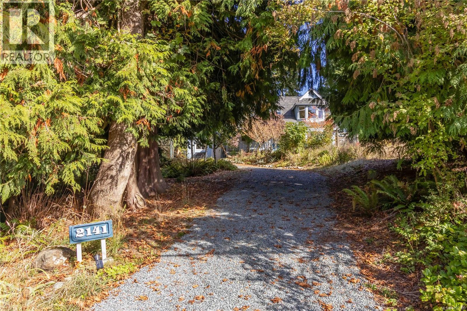  2141 Henlyn Drive, Sooke