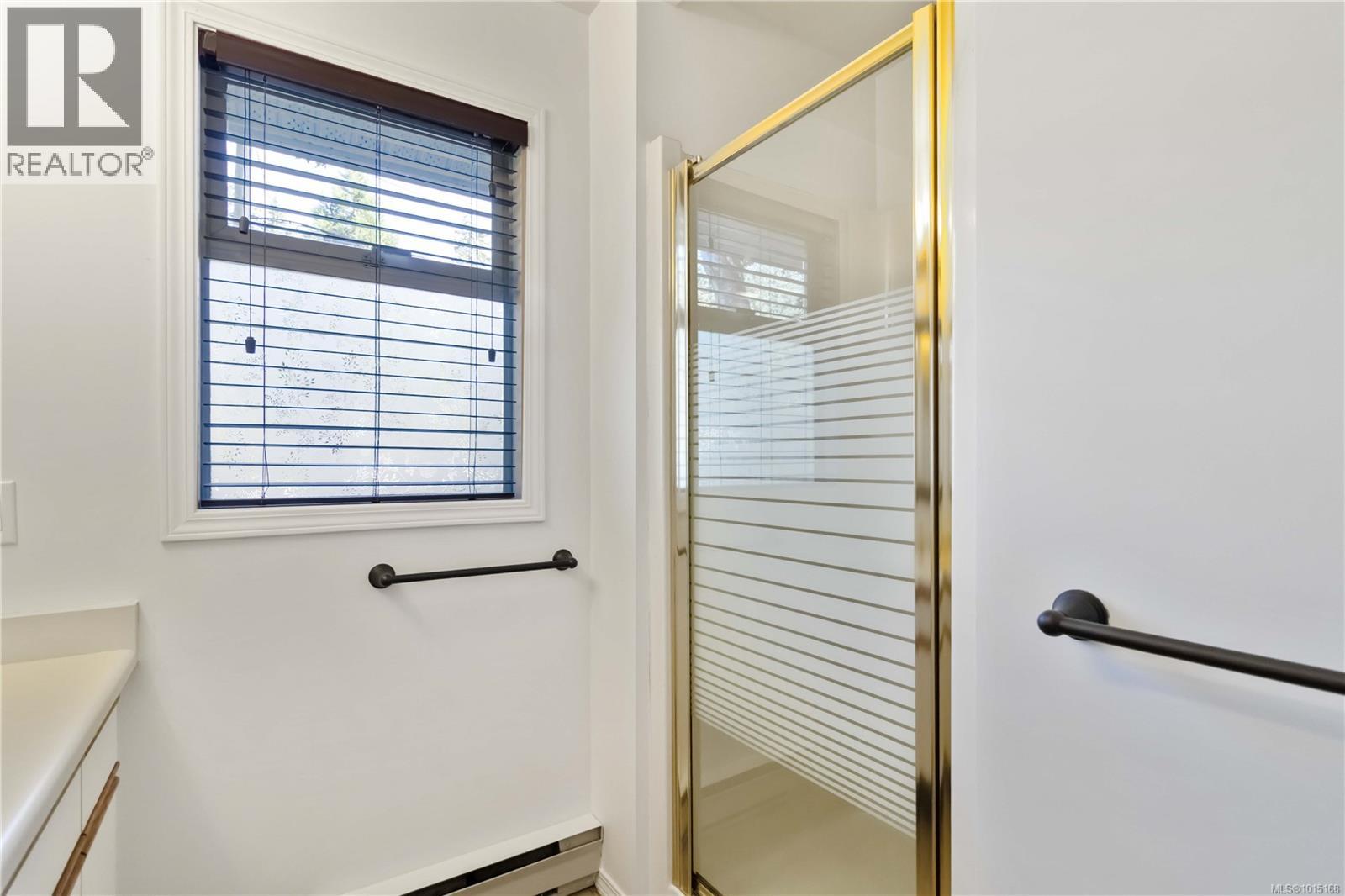  2141 Henlyn Drive, Sooke