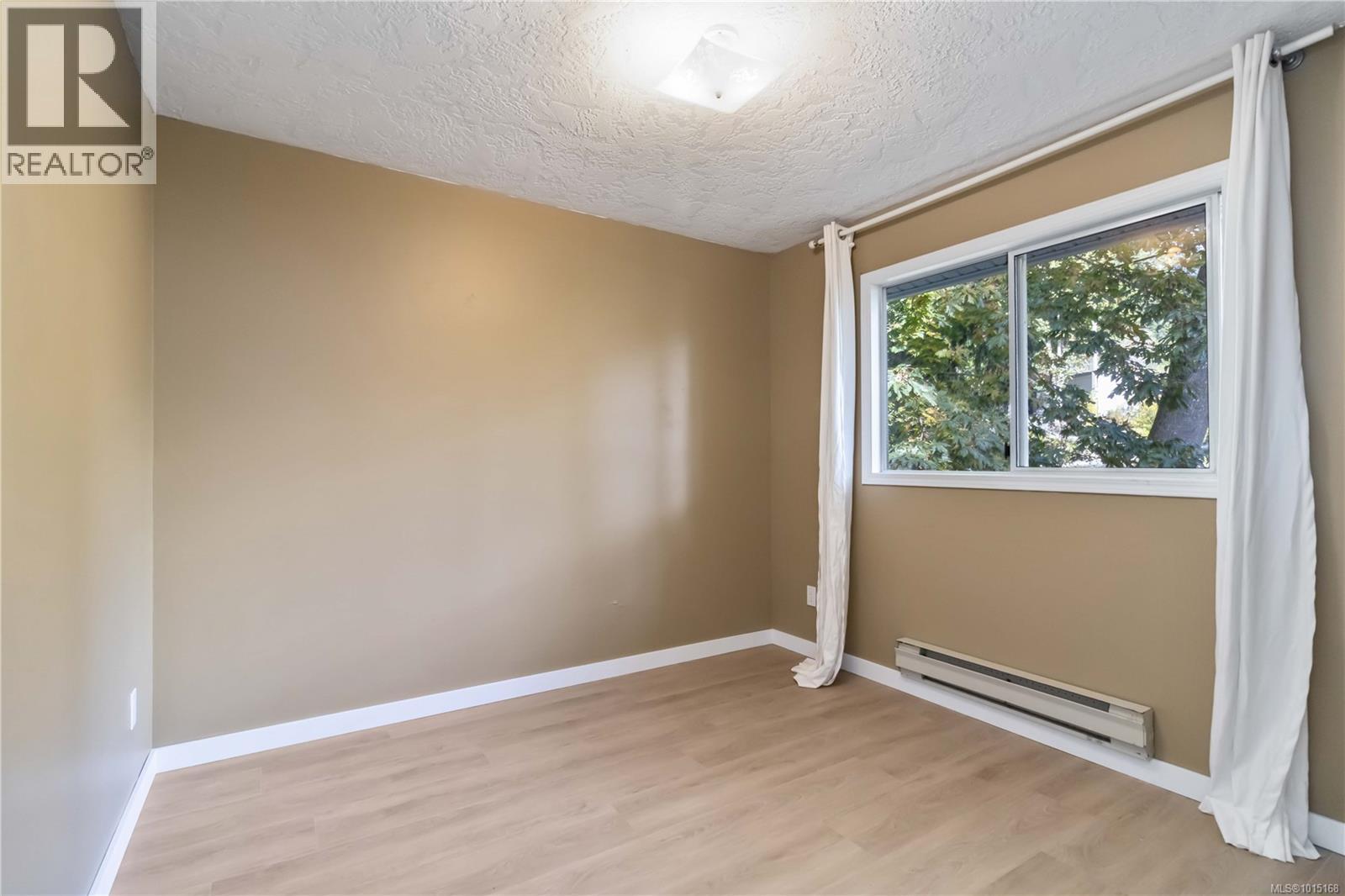  2141 Henlyn Drive, Sooke