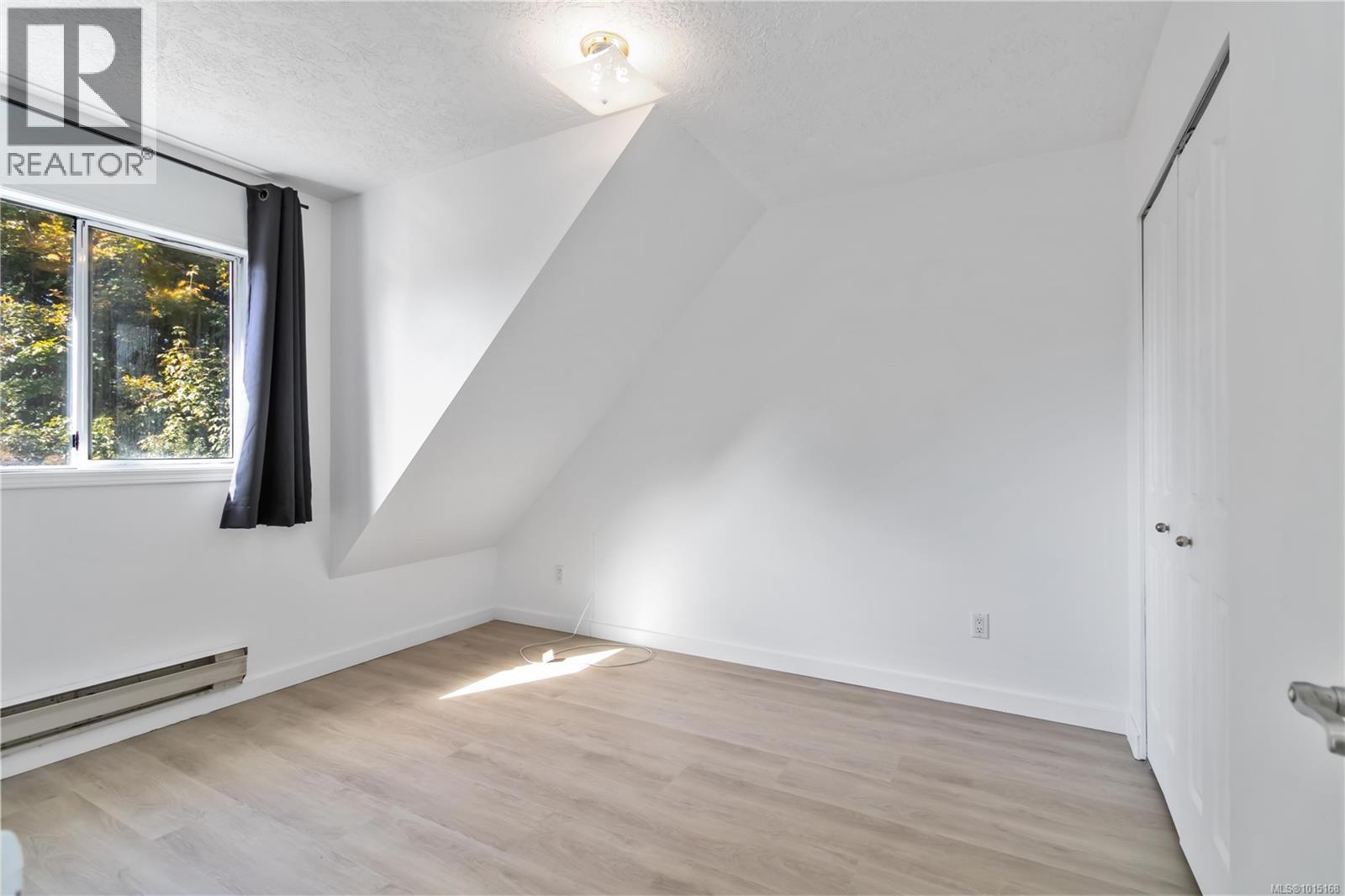  2141 Henlyn Drive, Sooke