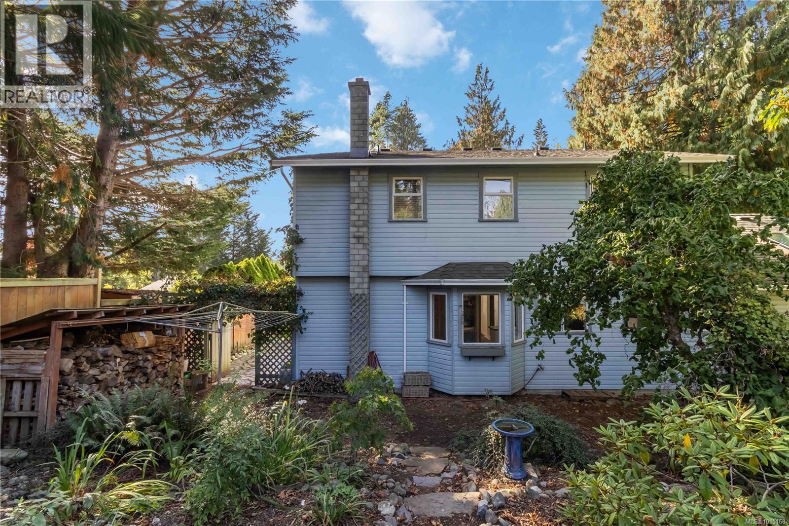  2141 Henlyn Drive, Sooke