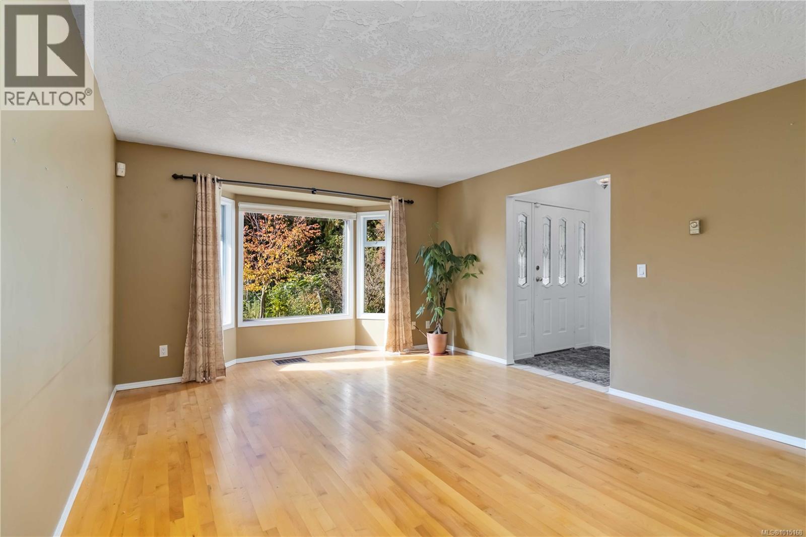  2141 Henlyn Drive, Sooke