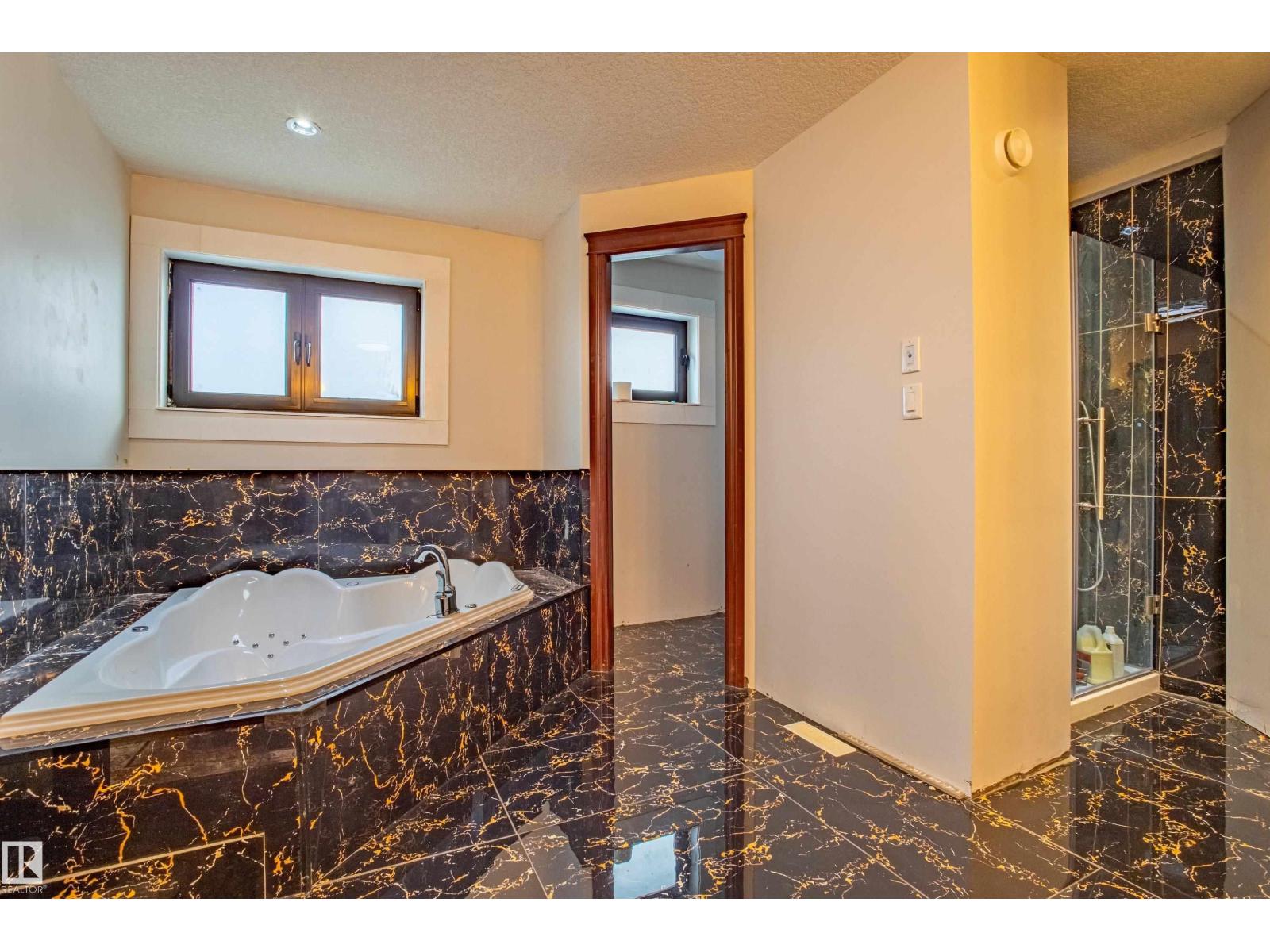 4103 WESTCLIFF HEATH HE SW SW, Edmonton