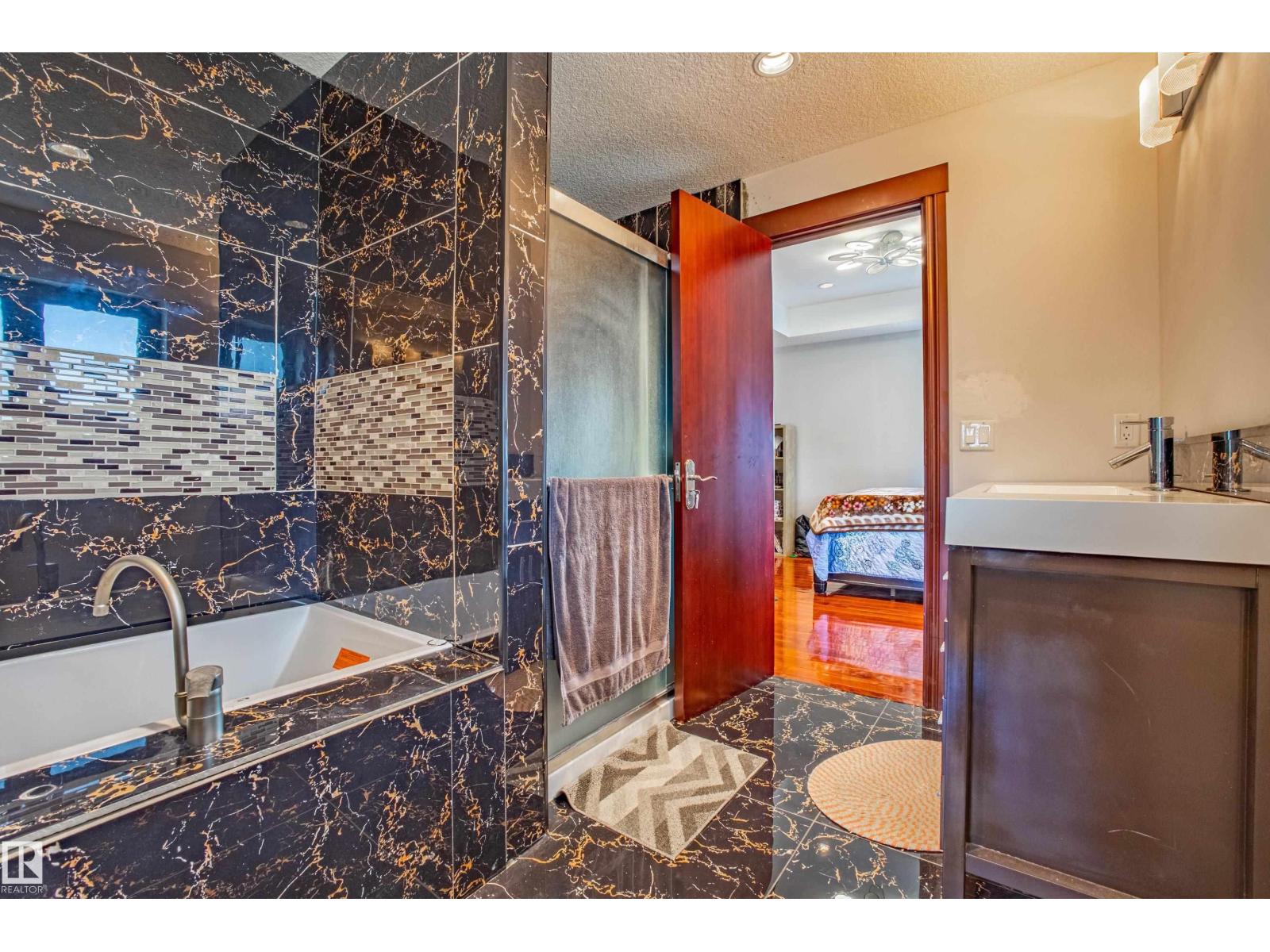 4103 WESTCLIFF HEATH HE SW SW, Edmonton